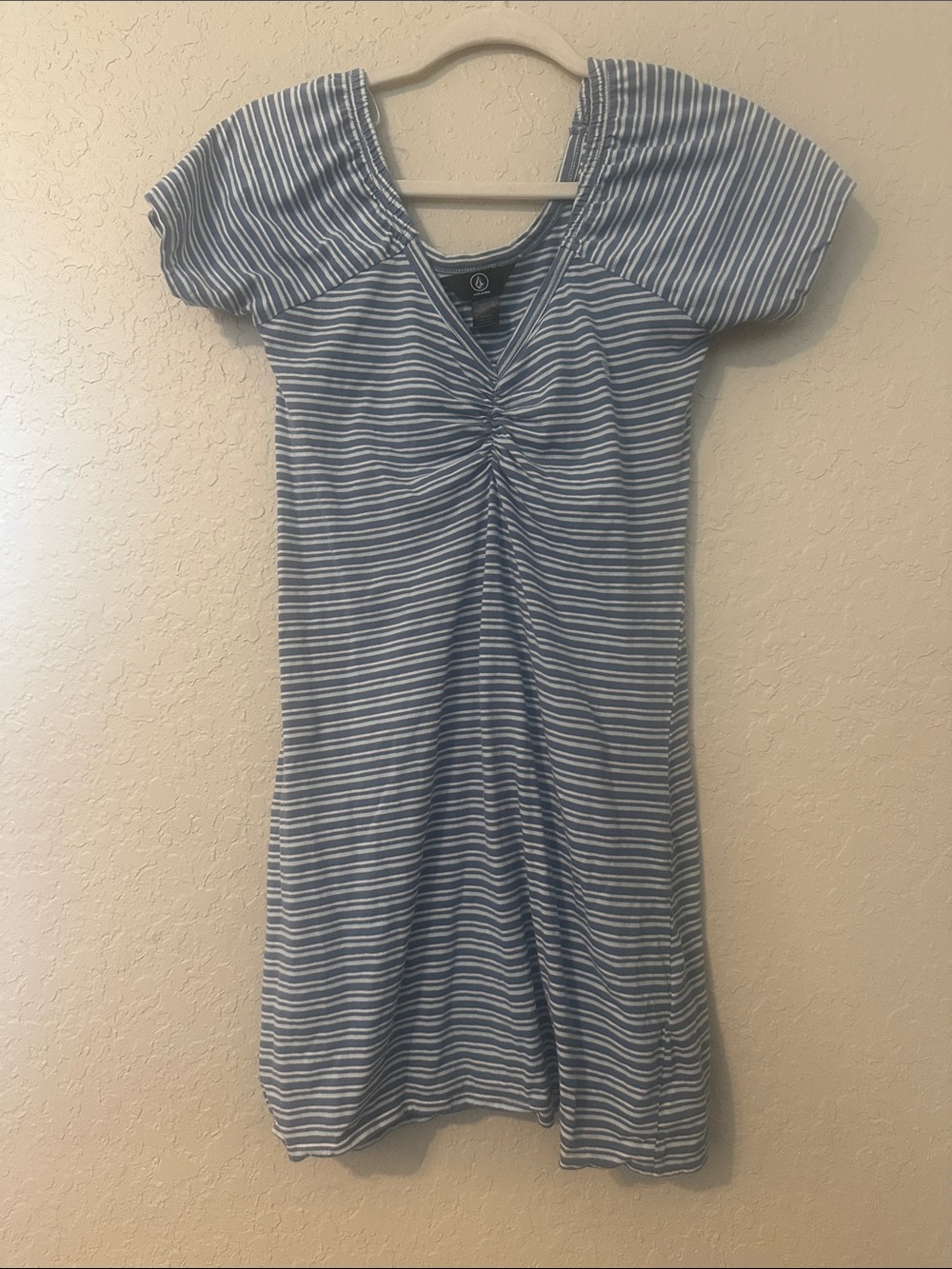 Volcom blue and white striped dress k
